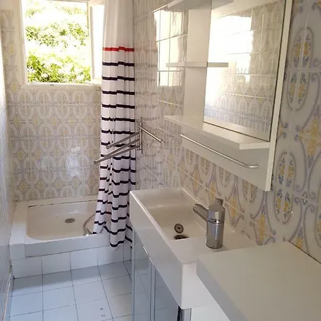 30 M2 500m Plages Mourillon 3 Personnes تولون